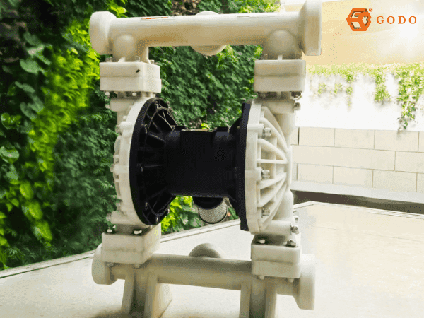 May bom mang thuong hieu GODO than nhua PP 1