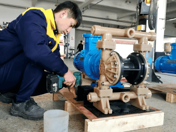 Bao tri may bom mang GODO