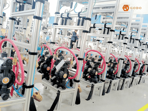 Dan may bom mang thuong hieu GODO