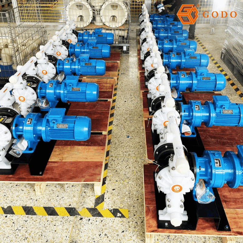 May bom mang GODO chay dien