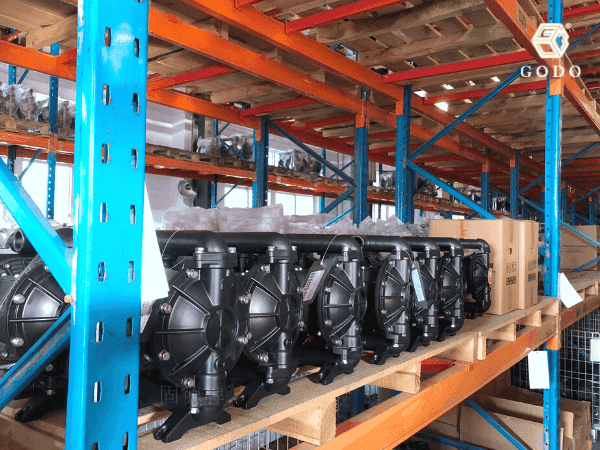 May bom mang thuong hieu GODO 1 1