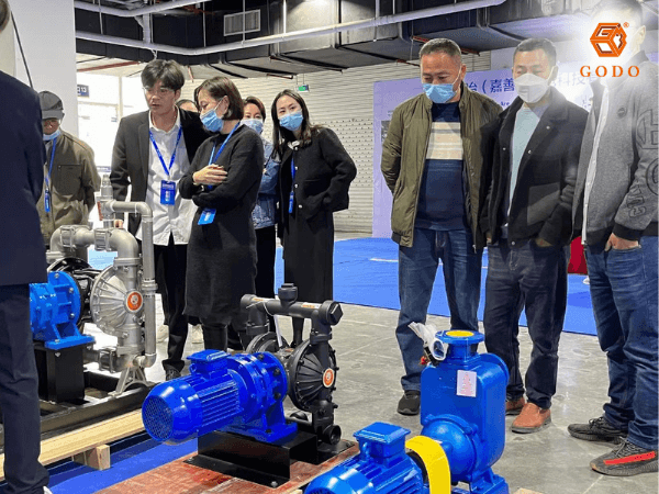 Máy bơm bùn chạy điện (1)