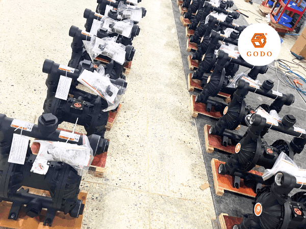 May bom dau nhot thung phuy 3