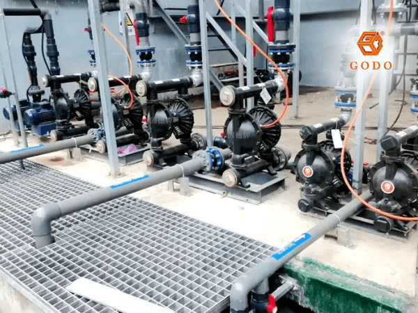 Máy bơm xử lý nước thải 4