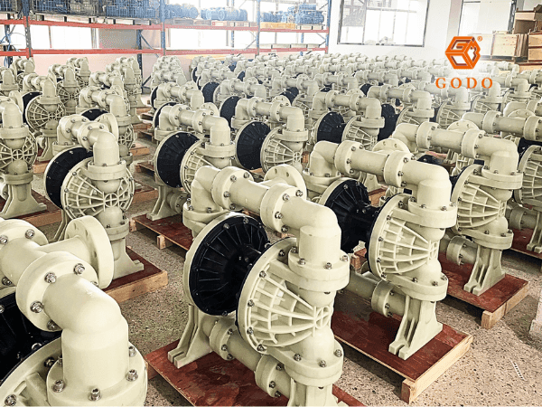 Máy bơm nước biển