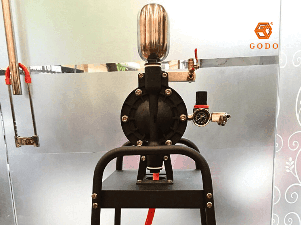 Máy phun sơn dầu GODO (2)