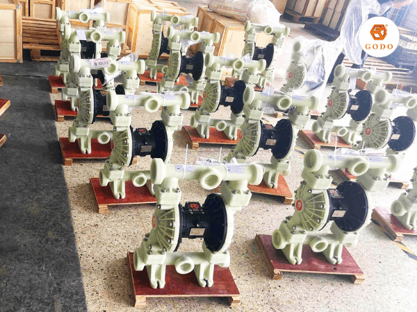 Máy bơm màng GODO (2)