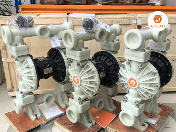 May bom mang GODO trong nganh san xuat o to 2