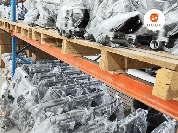 GODO Viet Nam mo them kho hang moi