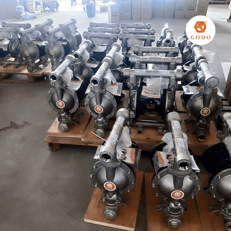 Máy bơm xăng dầu mini GODO (2)