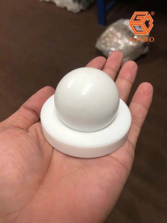 Tại sao van bi trong máy bơm màng lại quan trọng? 5 van bi trong máy bơm màng