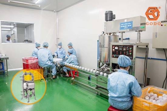 Máy bơm màng vi sinh cho mỹ phẩm, kem dưỡng, dầu gội, sữa tắm