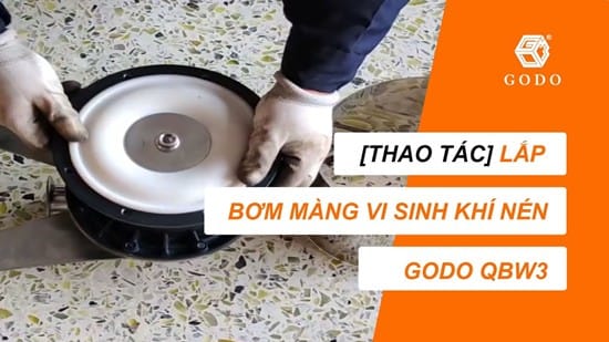 Thao tác lắp màng bơm