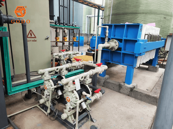 Ưu điểm và nhược điểm của bơm màng khí nén