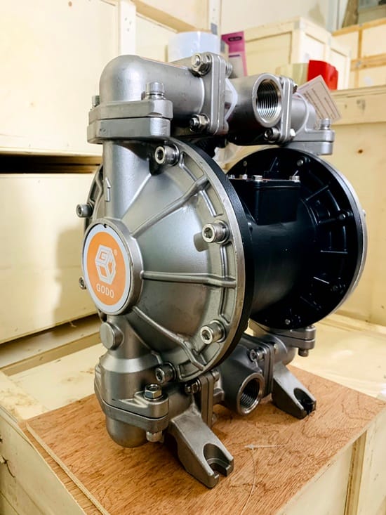 Bơm màng khí nén trong Sản xuất Sơn, Mực in & Keo dán