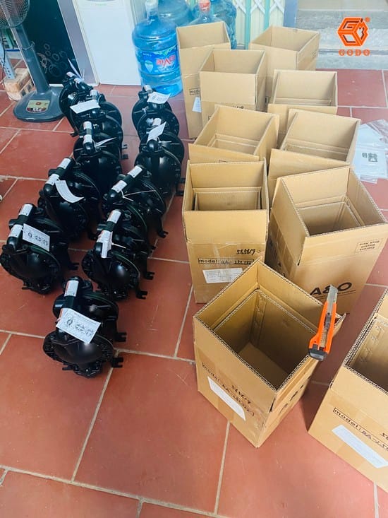 Giá bơm màng bao nhiêu