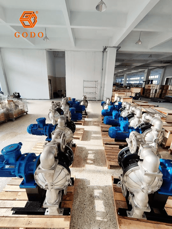 Nên chọn vật liệu nào cho bơm màng điện