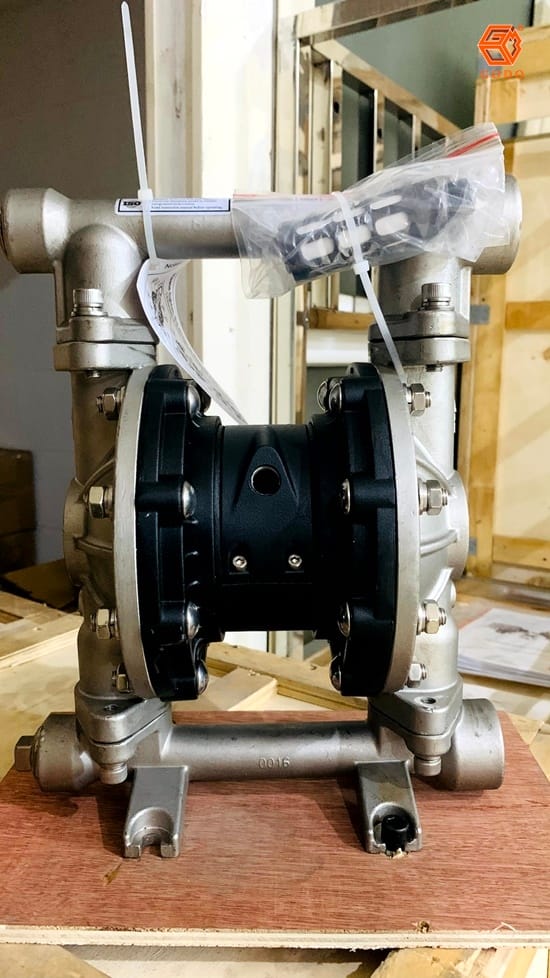 vật liệu bơm màng nào tiết kiệm chi phí